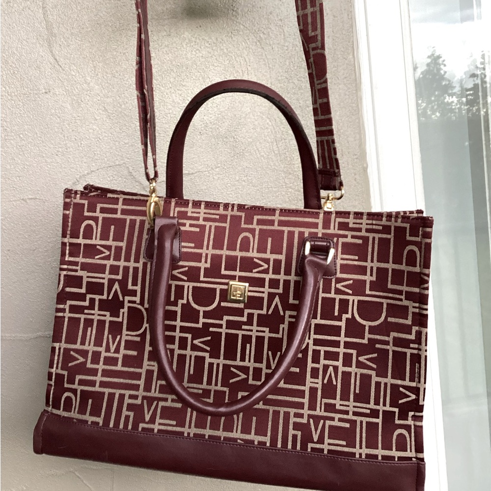 Diane Von Furstenberg DVF Logo Laptop Bag